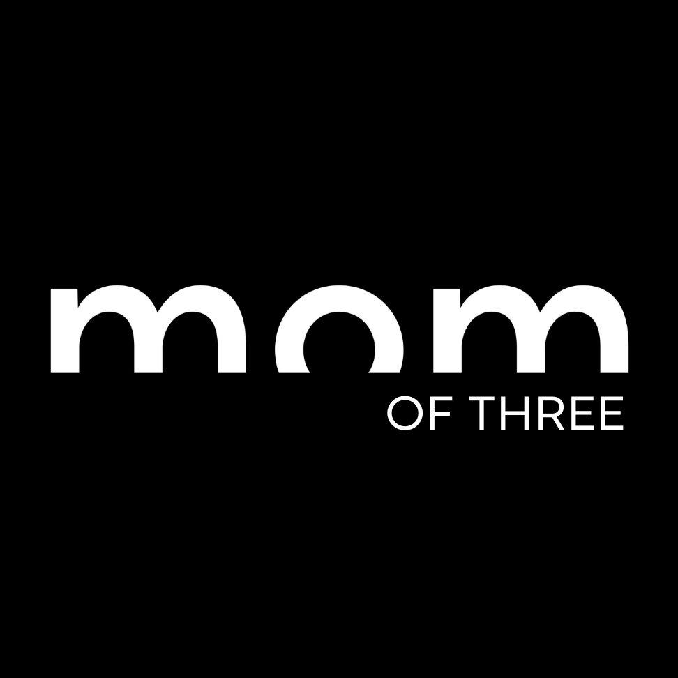 MAMA T-Shirt MOM OF TWO Rundhals personalisiert
